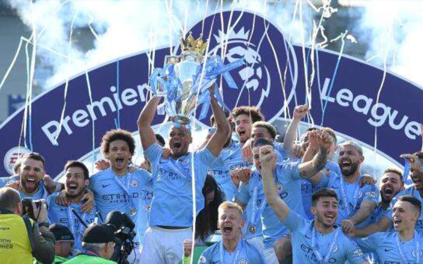 的碰撞讓這 的碰撞讓這